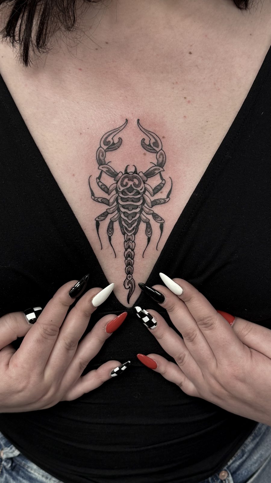 Scorpion, tattoo by Carou Chiarelli